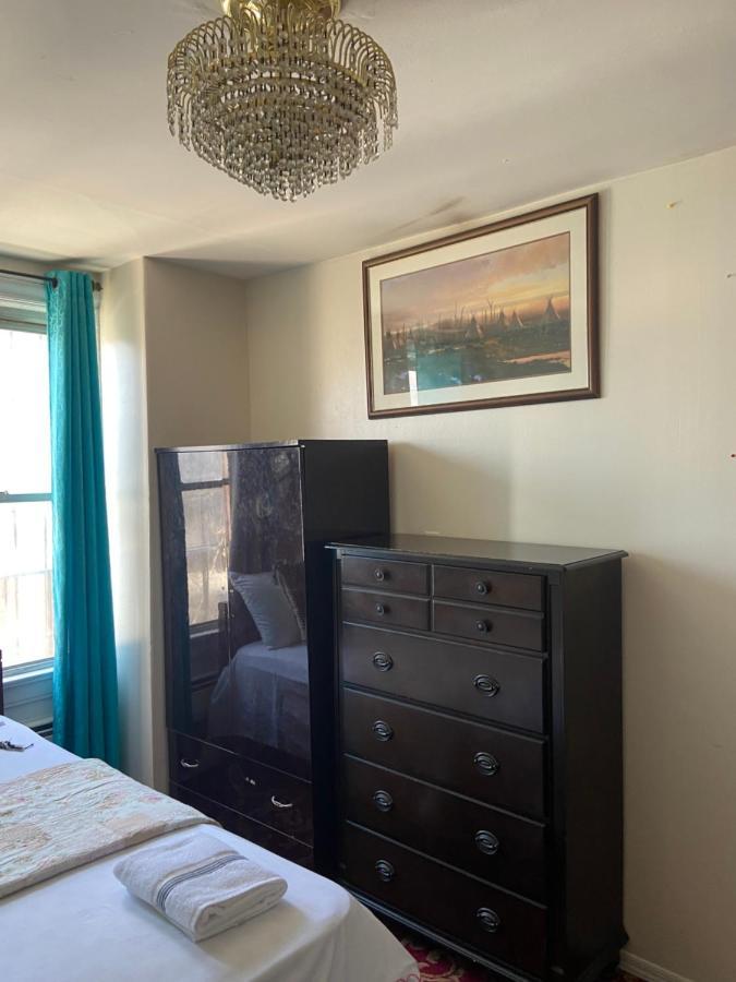 A Peaceful Room In Queens New York Exterior photo